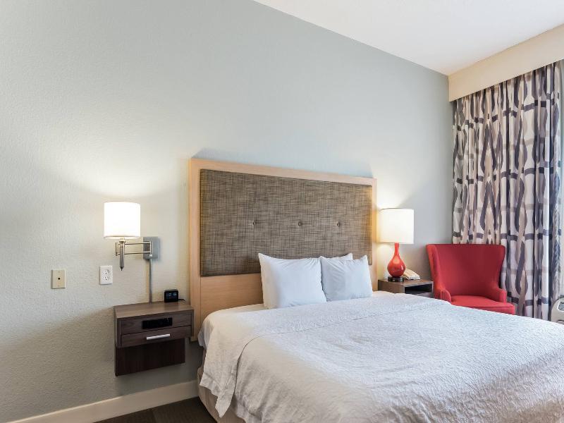 Hampton Inn Columbus I-70E Hamilton Rd. image