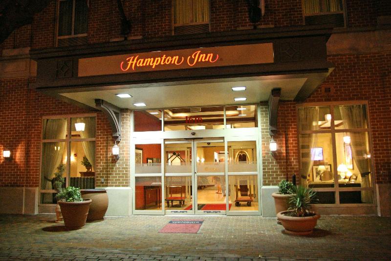 Hampton Inn Alexandria-Old Town/King St. Metro