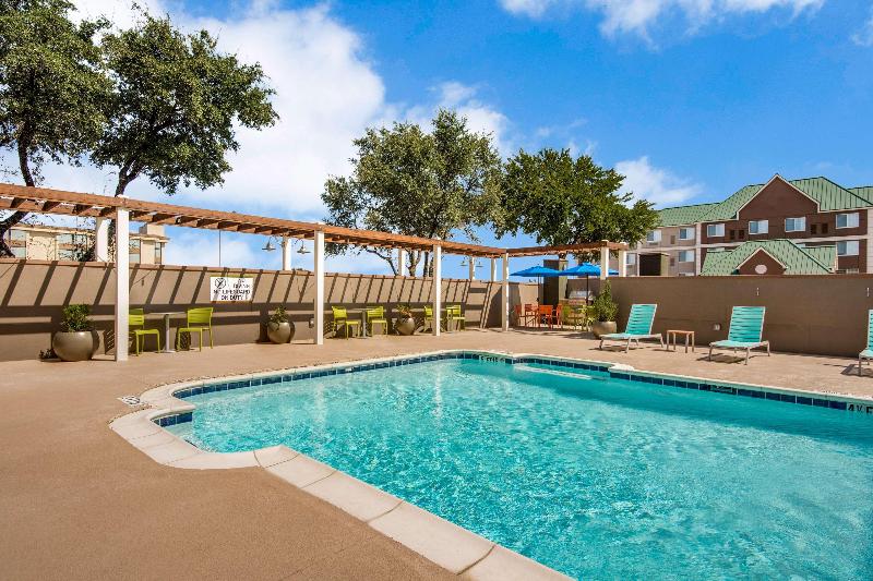 Home2 Suites by Hilton DFW Airport South Irving