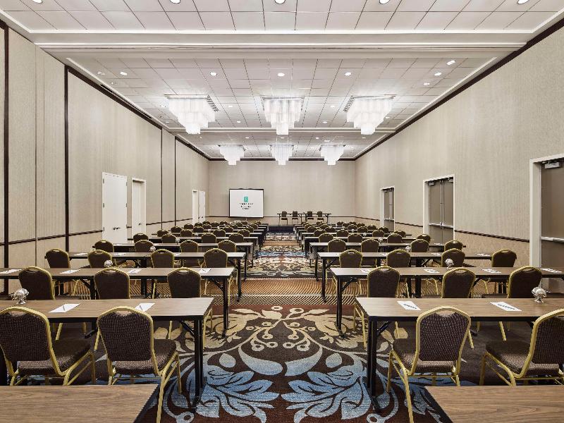 Embassy Suites by Hilton Alexandria Old Town image