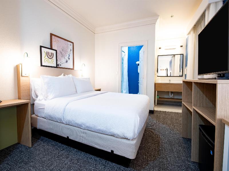Spark By Hilton Lafayette image