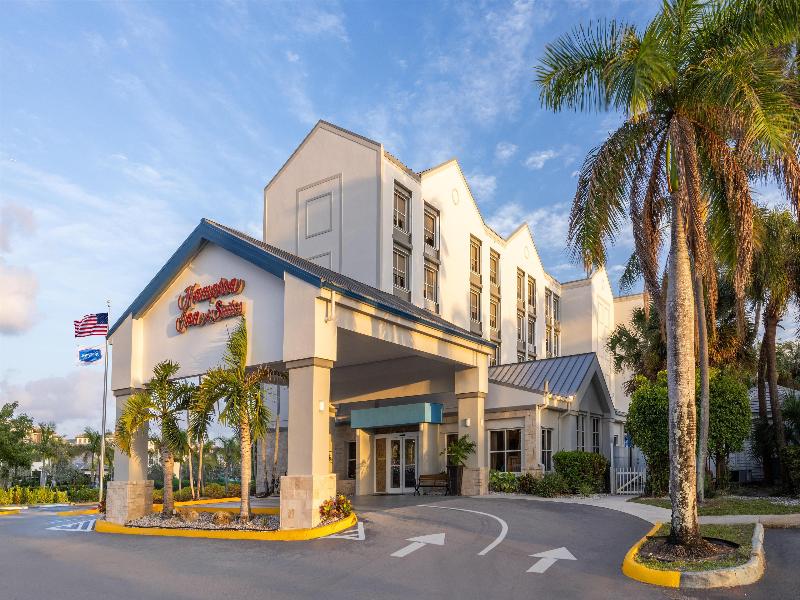 Hampton Inn & Suites Ft.Lauderdale Airport South — exterior view