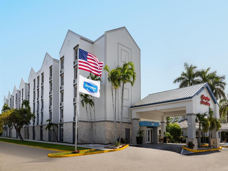 Hampton Inn & Suites Ft.Lauderdale Airport South — general view