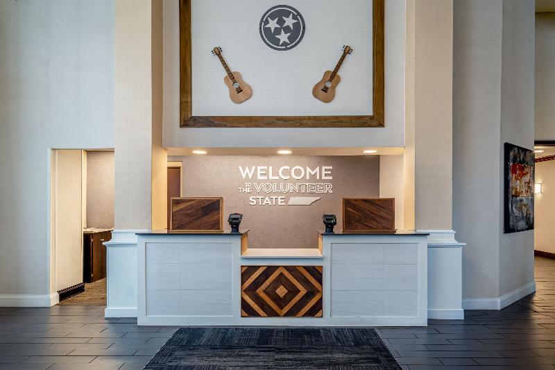 Hampton Inn & Suites Elliston Place Nashville