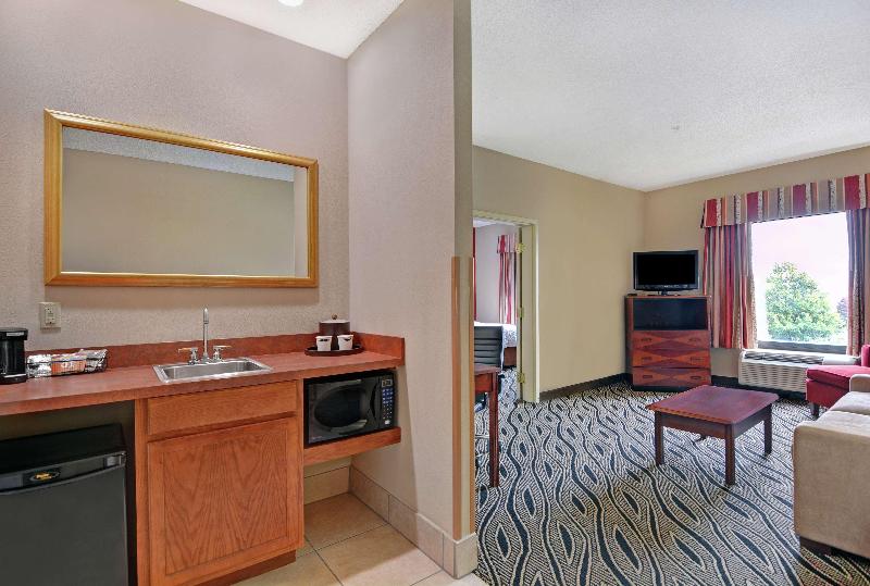 Hampton Inn Fayetteville image