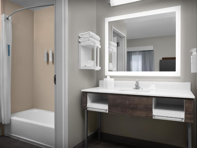 Hampton Inn & Suites Lakeland-South Polk Parkway image