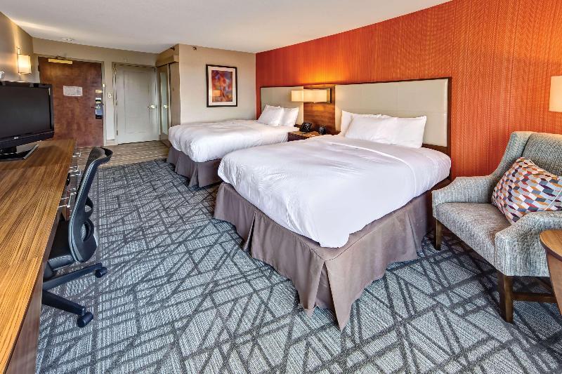 Hilton Knoxville Airport — photo 14