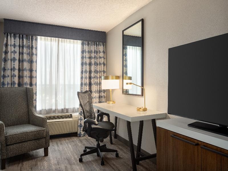 Hilton Garden Inn Fort Myers Airport- FGCU image