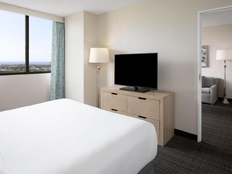 Embassy Suites by Hilton Tampa Airport Westshore image