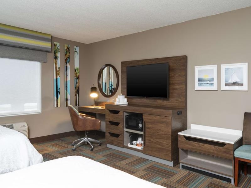 Hampton Inn & Suites Fort Myers-Colonial Blvd. image