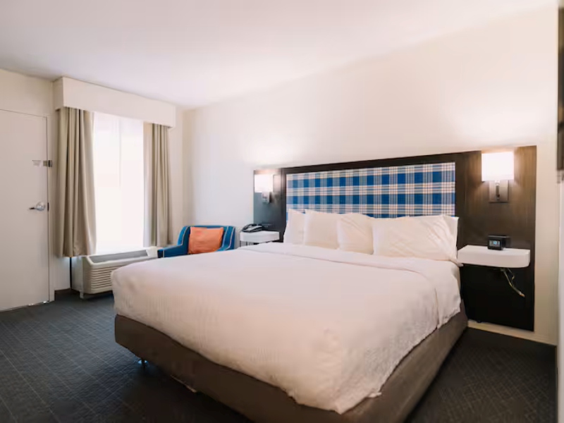 Hampton Inn Gatlinburg  image