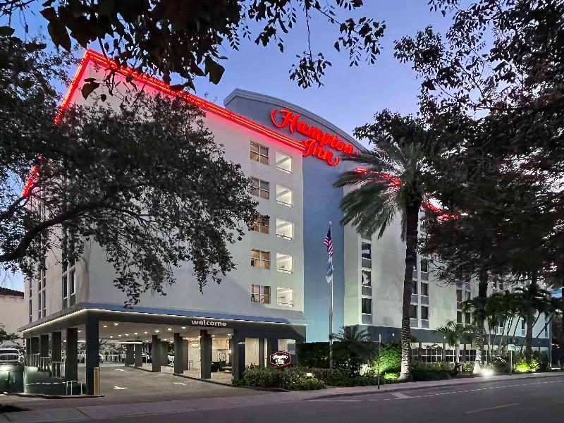 Hampton Inn Miami-Coconut Grove/Coral Gables image