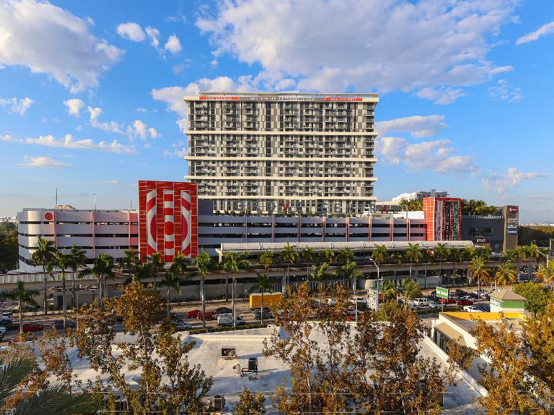 Hampton Inn Miami-Coconut Grove/Coral Gables image