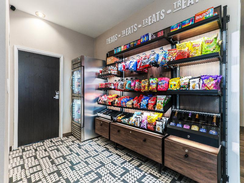 Hampton Inn Miami-Coconut Grove/Coral Gables image
