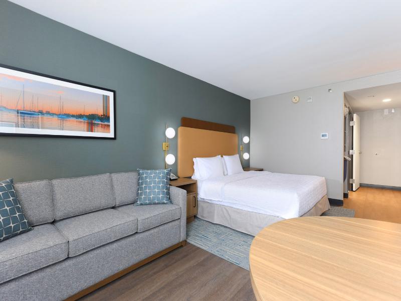 Hampton Inn Miami-Coconut Grove/Coral Gables image