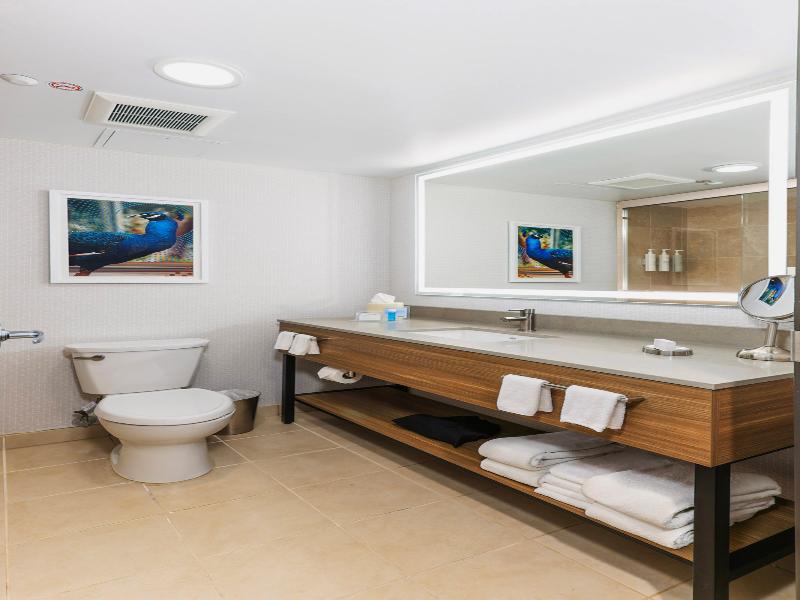 Hampton Inn Miami-Coconut Grove/Coral Gables image