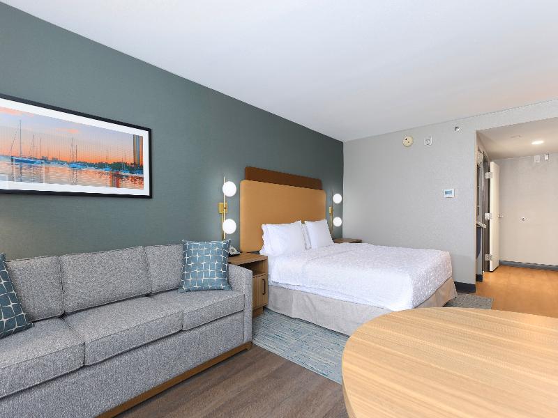 Hampton Inn Miami-Coconut Grove/Coral Gables image