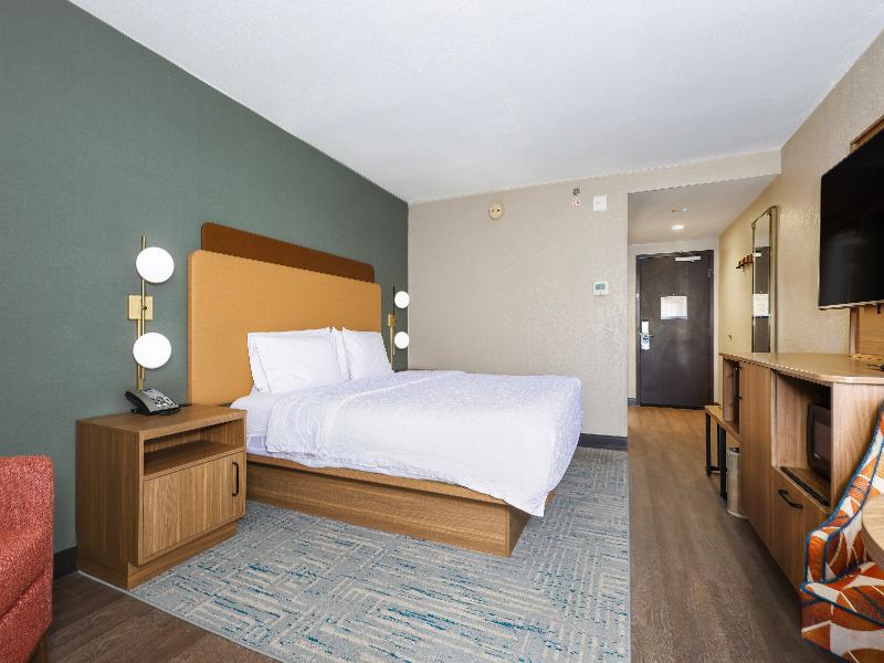 Hampton Inn Miami-Coconut Grove/Coral Gables image