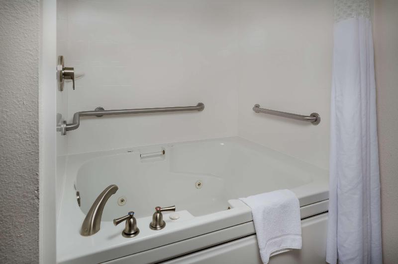 Hampton Inn Titusville/I-95 Kennedy Space Center photo 9
