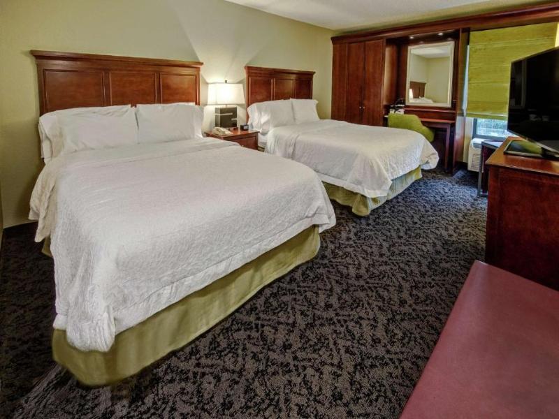 Hampton Inn Charlotte/Matthews image