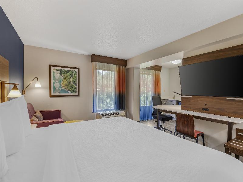 Best Western Plus Lexington Inn image