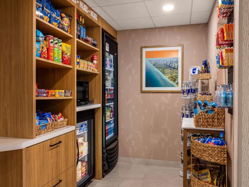 Hampton Inn Miami-Airport West image