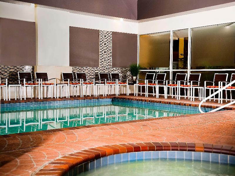 Embassy Suites Memphis image