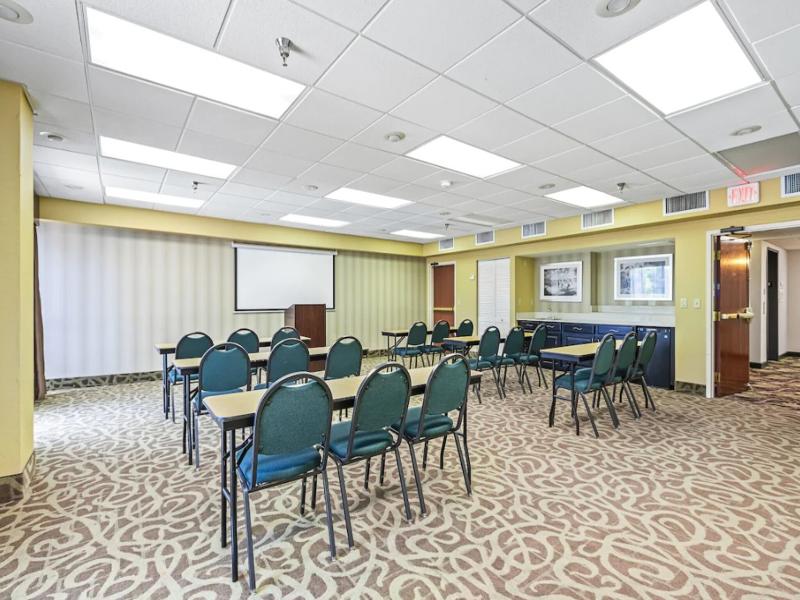 Holiday Inn St. Petersburg West image