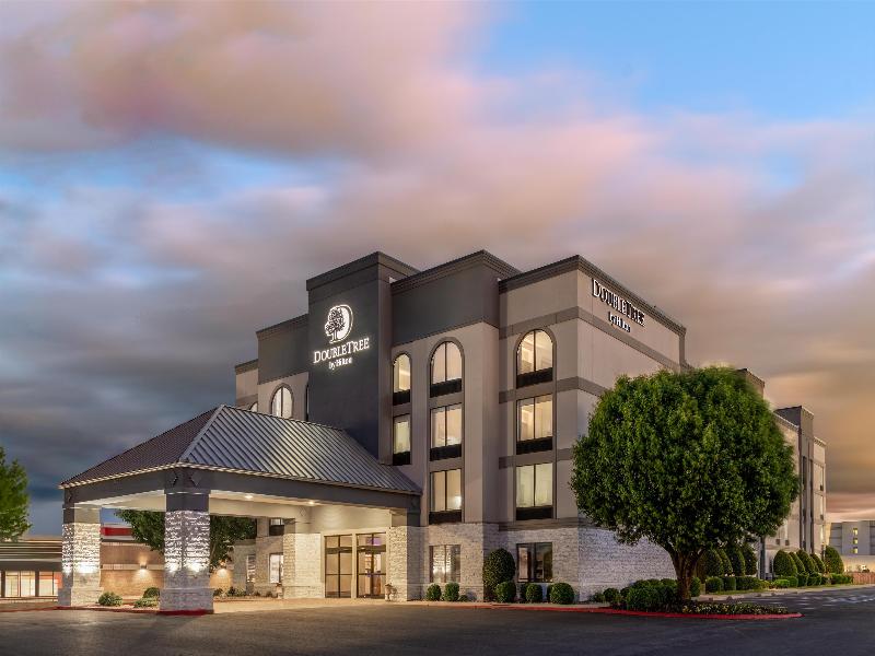 Doubletree Club Springdale — general view