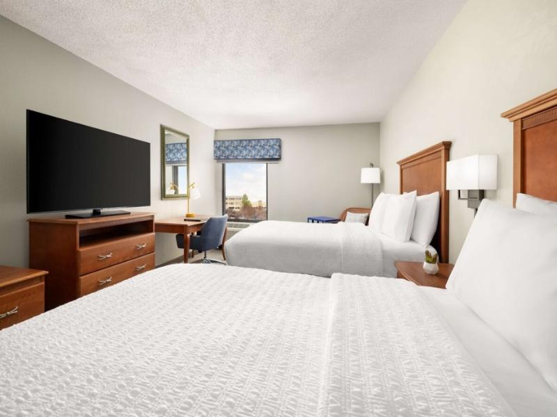 Hampton Inn Memphis-Walnut Grove/Baptist Hospital image