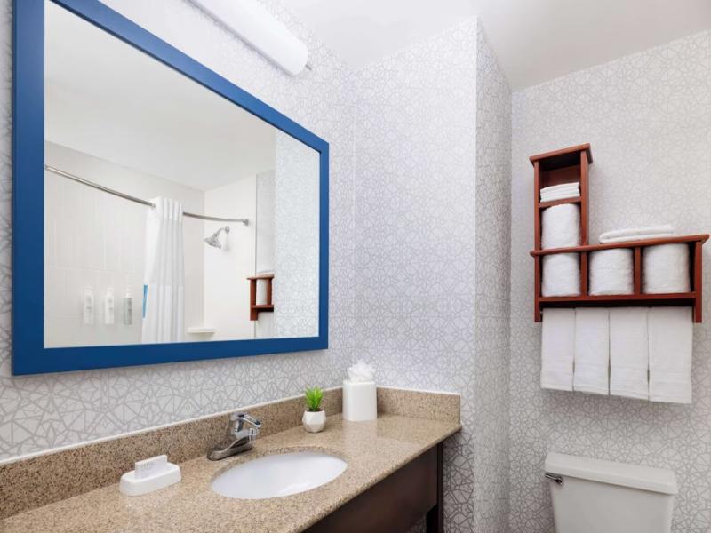 Hampton Inn Memphis-Walnut Grove/Baptist Hospital image