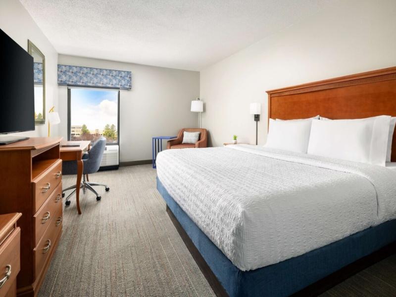 Hampton Inn Memphis-Walnut Grove/Baptist Hospital image