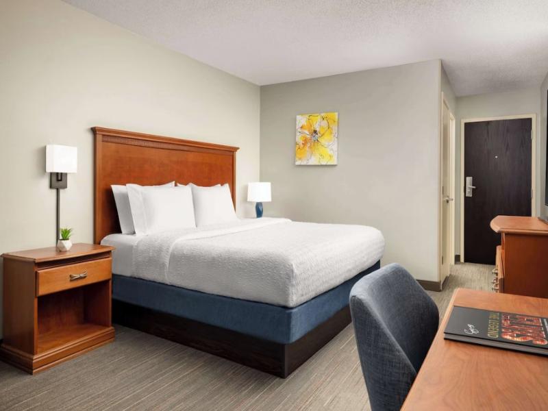 Hampton Inn Memphis-Walnut Grove/Baptist Hospital image