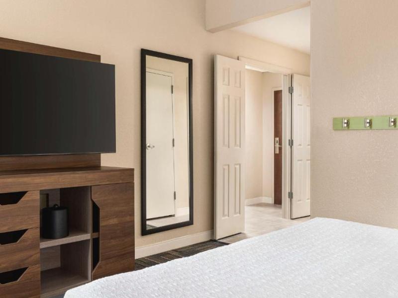 Hampton Inn Atlanta/Stone Mountai image