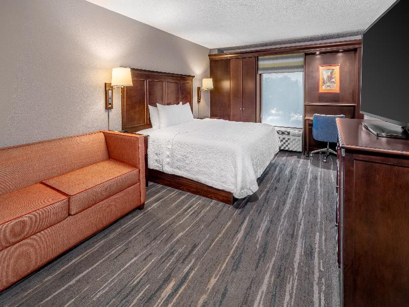 Hampton Inn Nashville-Vanderbilt image