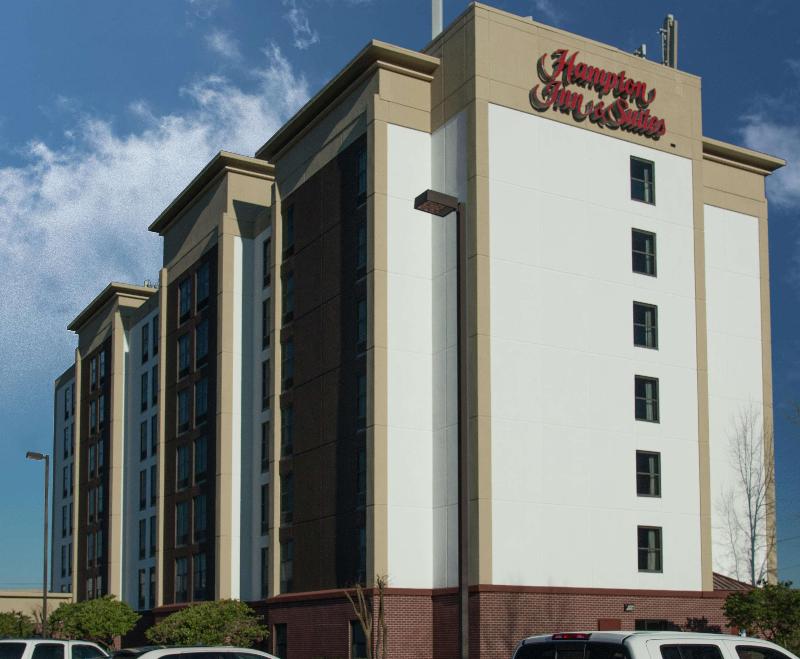 Hampton Inn AND Suites Jackson-Coliseum