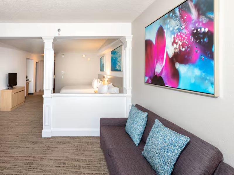 JUNIOR SUITE Accessible-Two Queen Beds