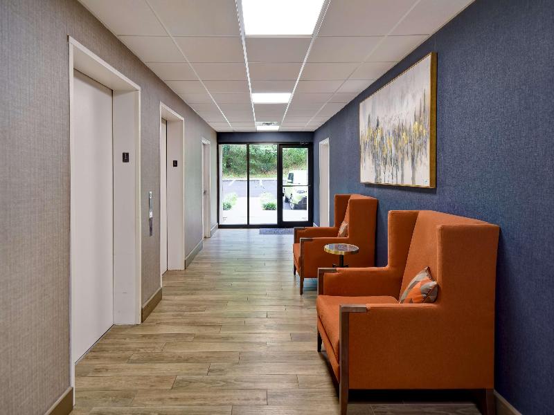Hampton Inn Birmingham-Colonnade 280 image