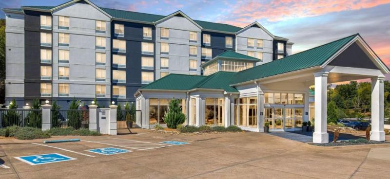 Crowne Plaza Nashville Airport by IHG