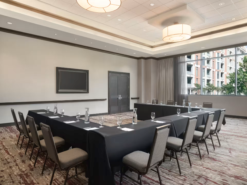 Hilton Garden Inn Atlanta Downtown image