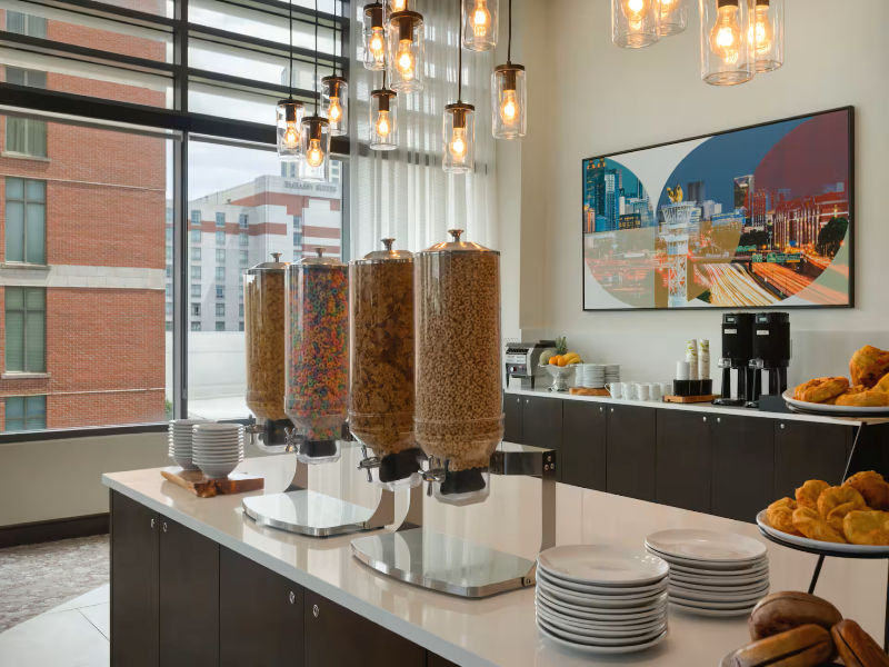 Hilton Garden Inn Atlanta Downtown image