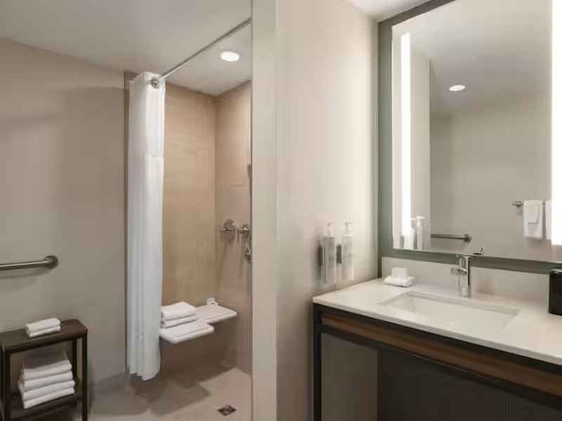 Hilton Garden Inn Atlanta Downtown image