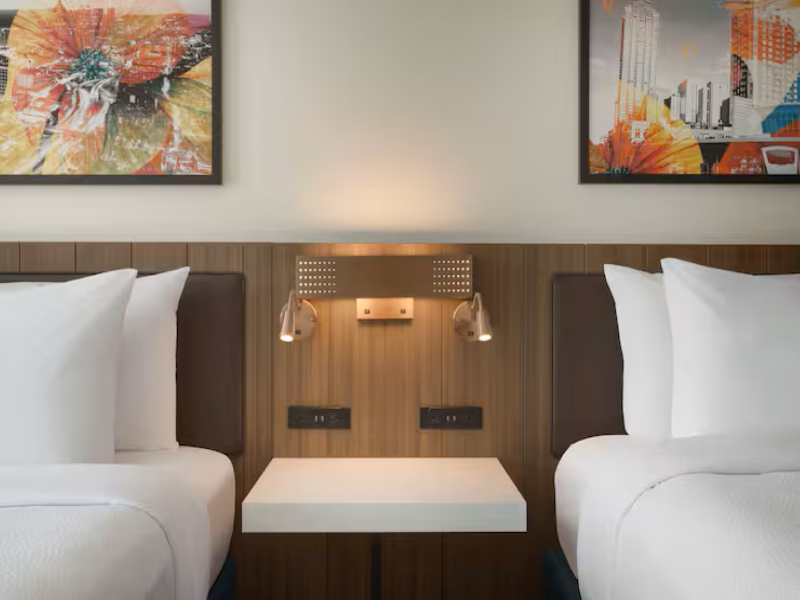 Hilton Garden Inn Atlanta Downtown image