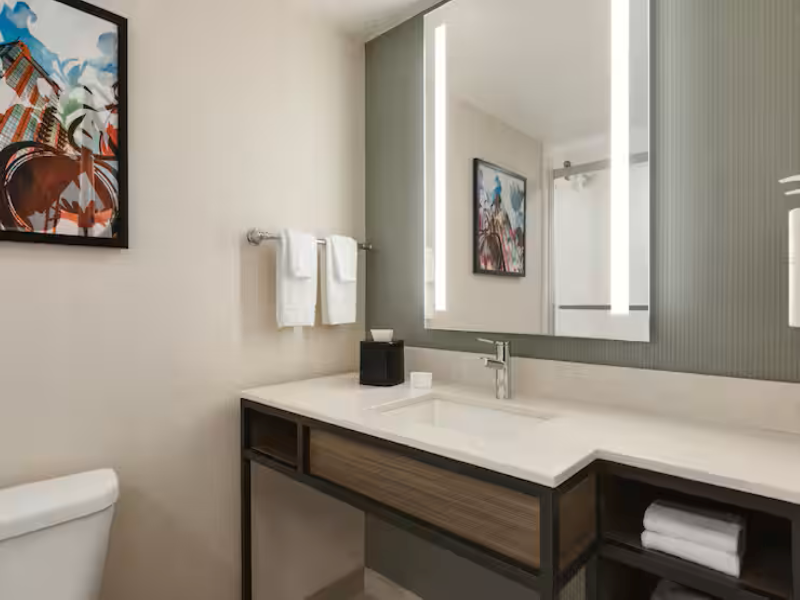 Hilton Garden Inn Atlanta Downtown image