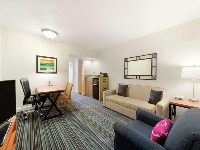 Embassy Suites Dorado del Mar image