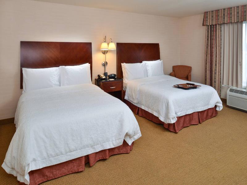 Hampton Inn & Suites By Hilton Tacoma image
