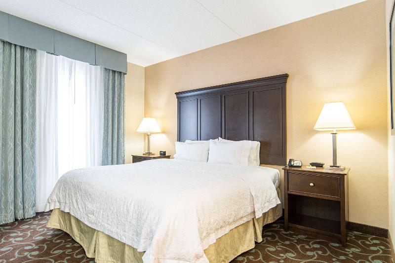 Bed room