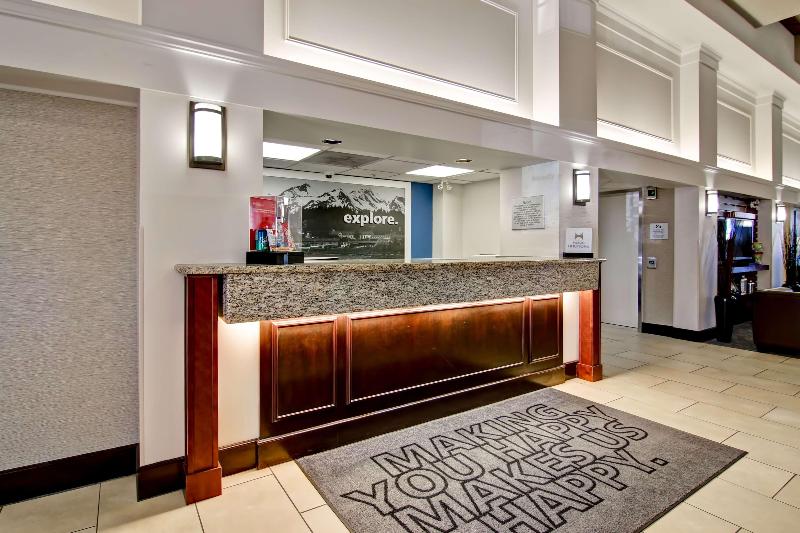 Hampton Inn & Suites by Hilton Calgary-Airport