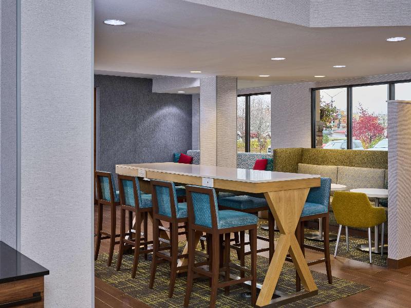Hampton Inn Anchorage image