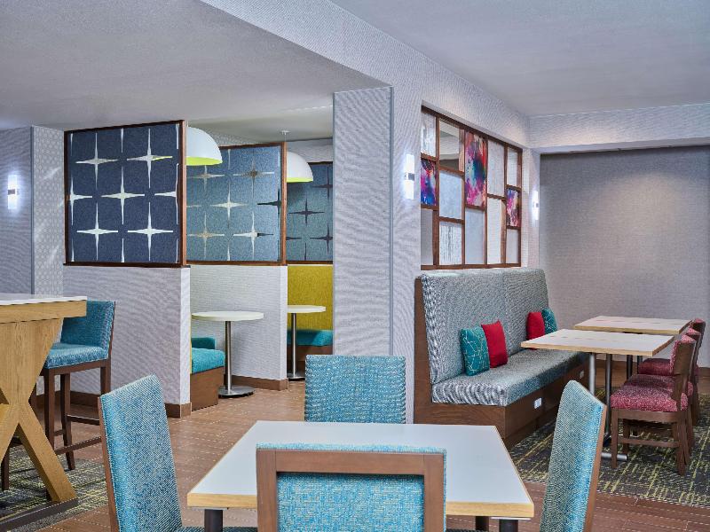 Hampton Inn Anchorage image